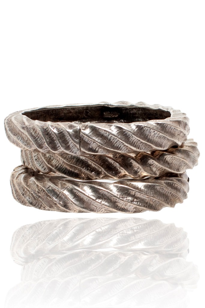 Tomei Etched Bangles